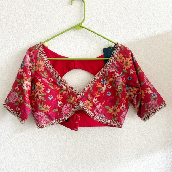 NWT Lashkaraa Elegant Red Floral Saree - Picture 2 of 16